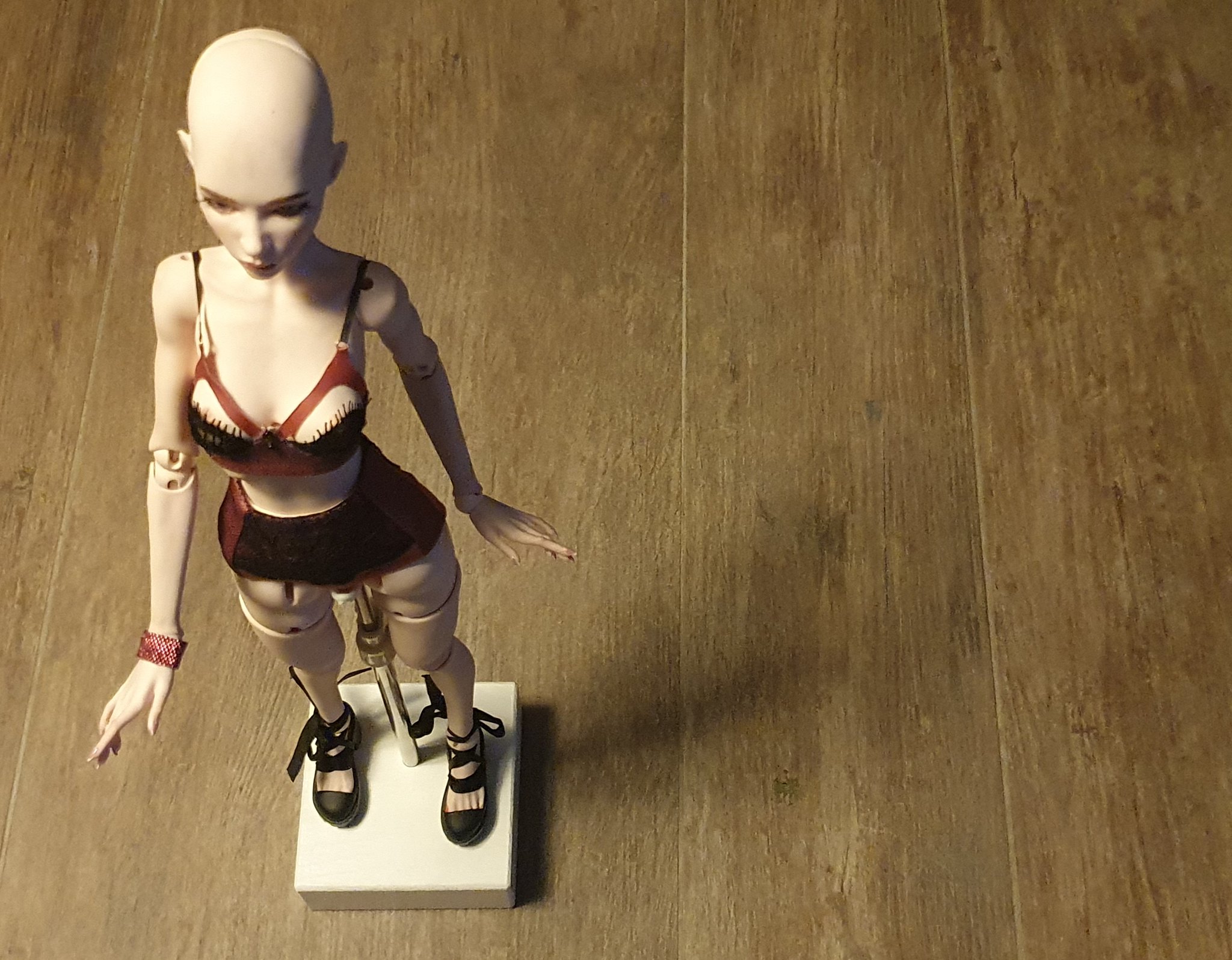 [​IMG]