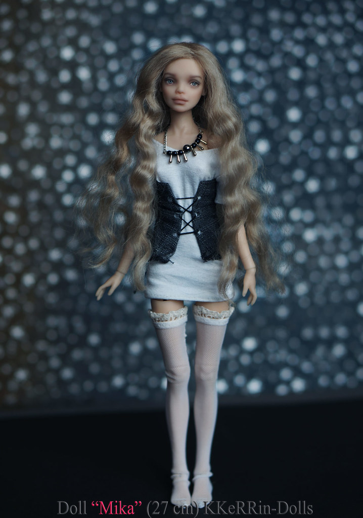 Fashion Land Mika Doll 7