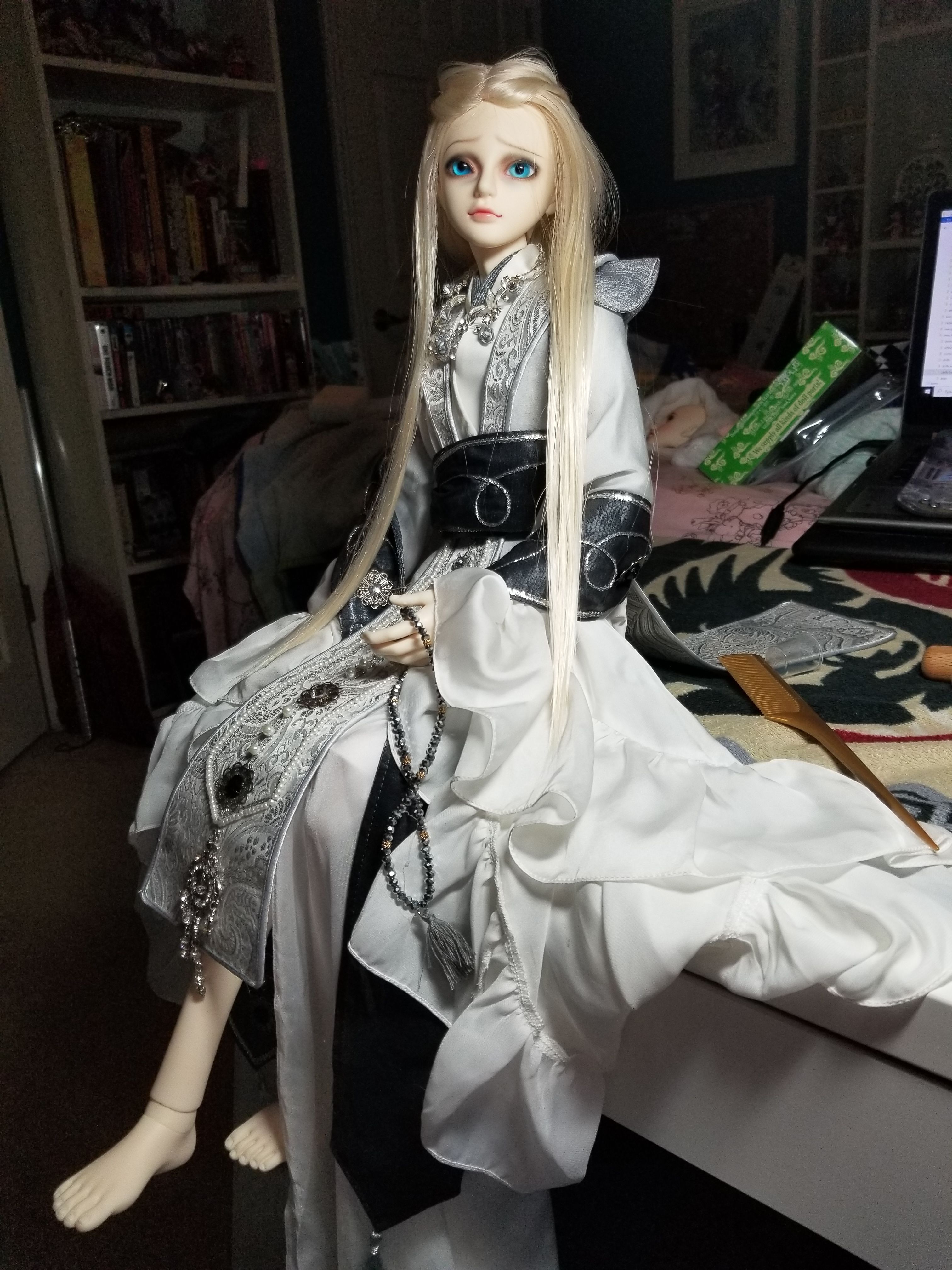 [​IMG]