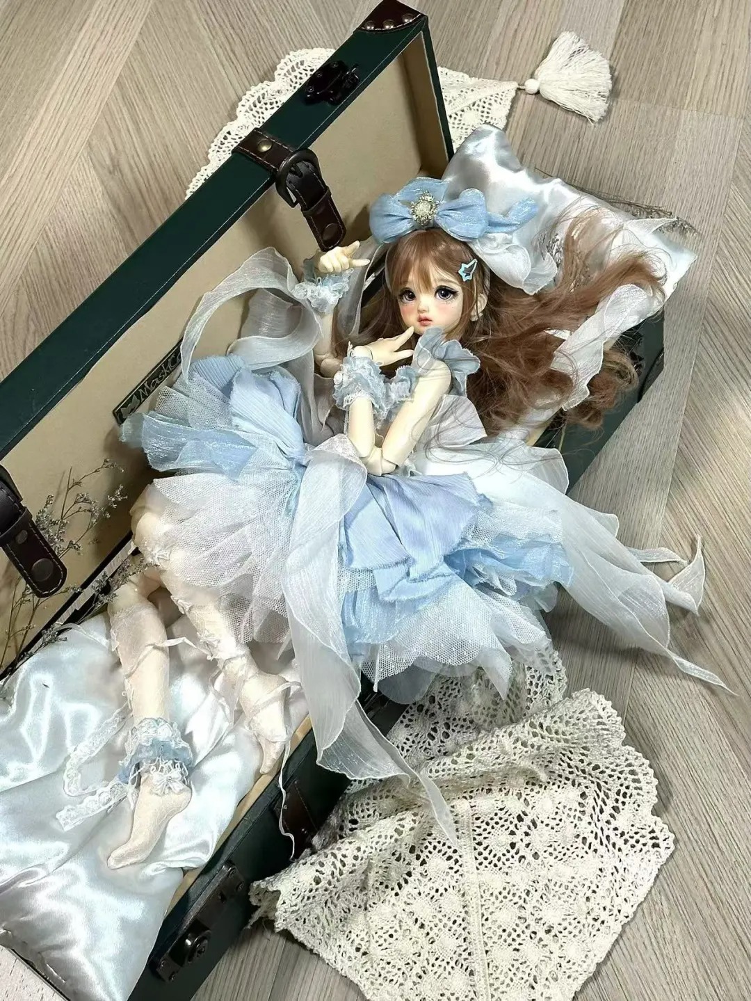 [​IMG]