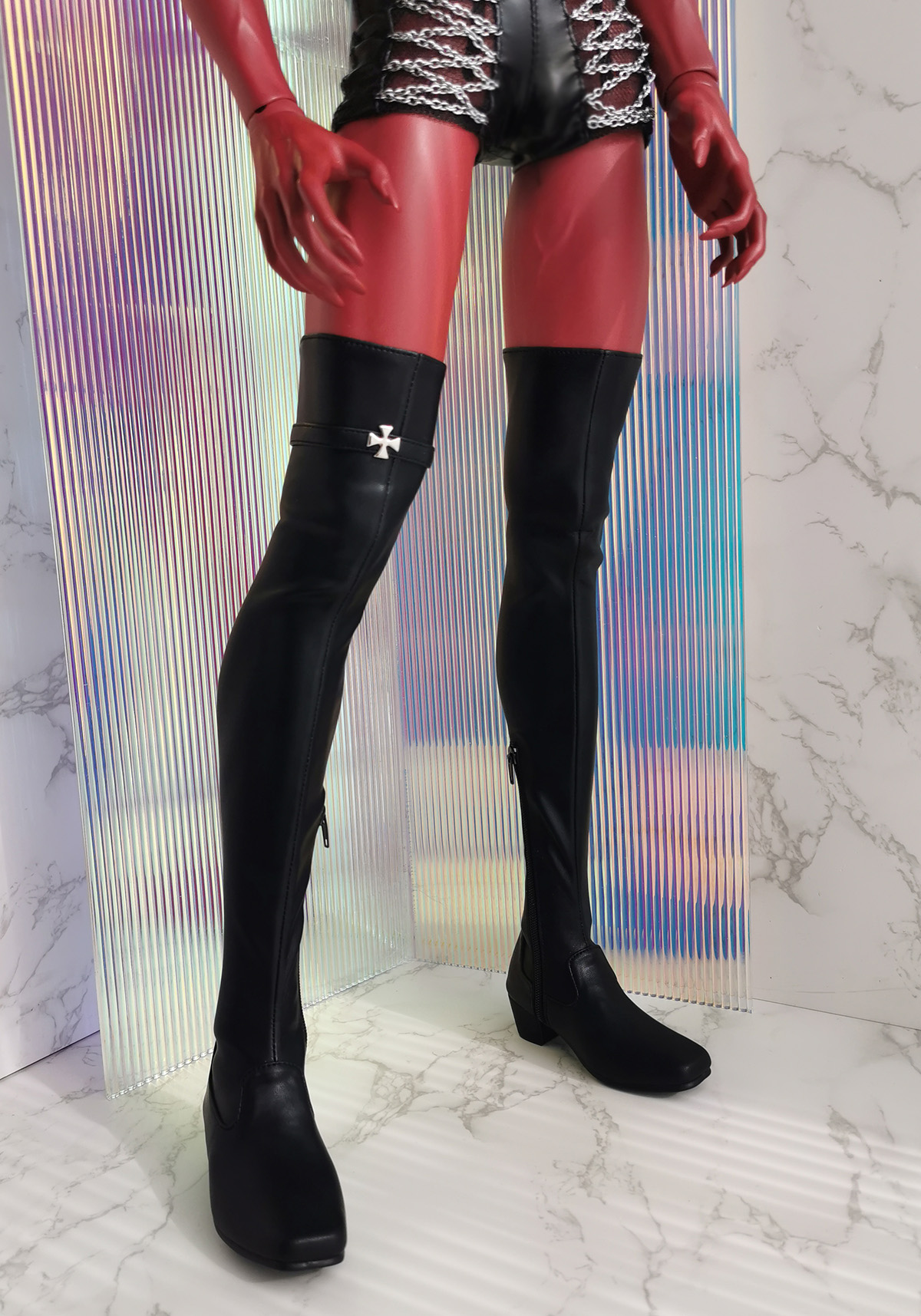 [​IMG]